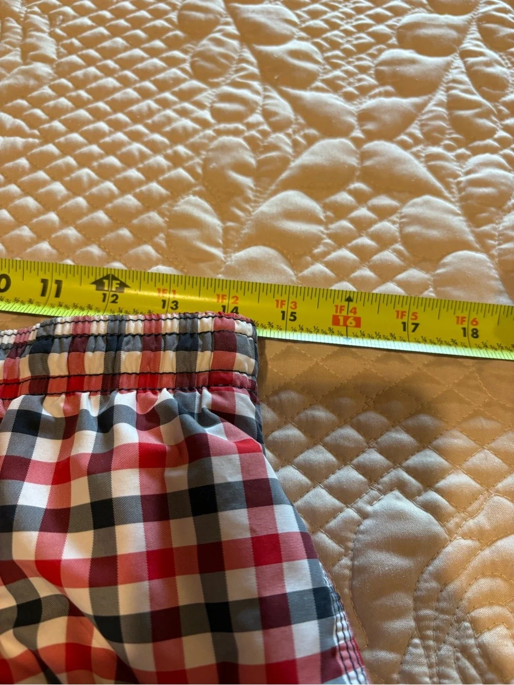 H&M Men's Gingham Swim Trunks Plaid Red White Blue size M